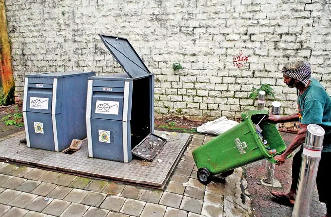 NMC Nagpur to install non-hydraulic underground stainless steel dustbins at 15 city locations in Phase 1 — 1.5 tonne capacity each, May 2026