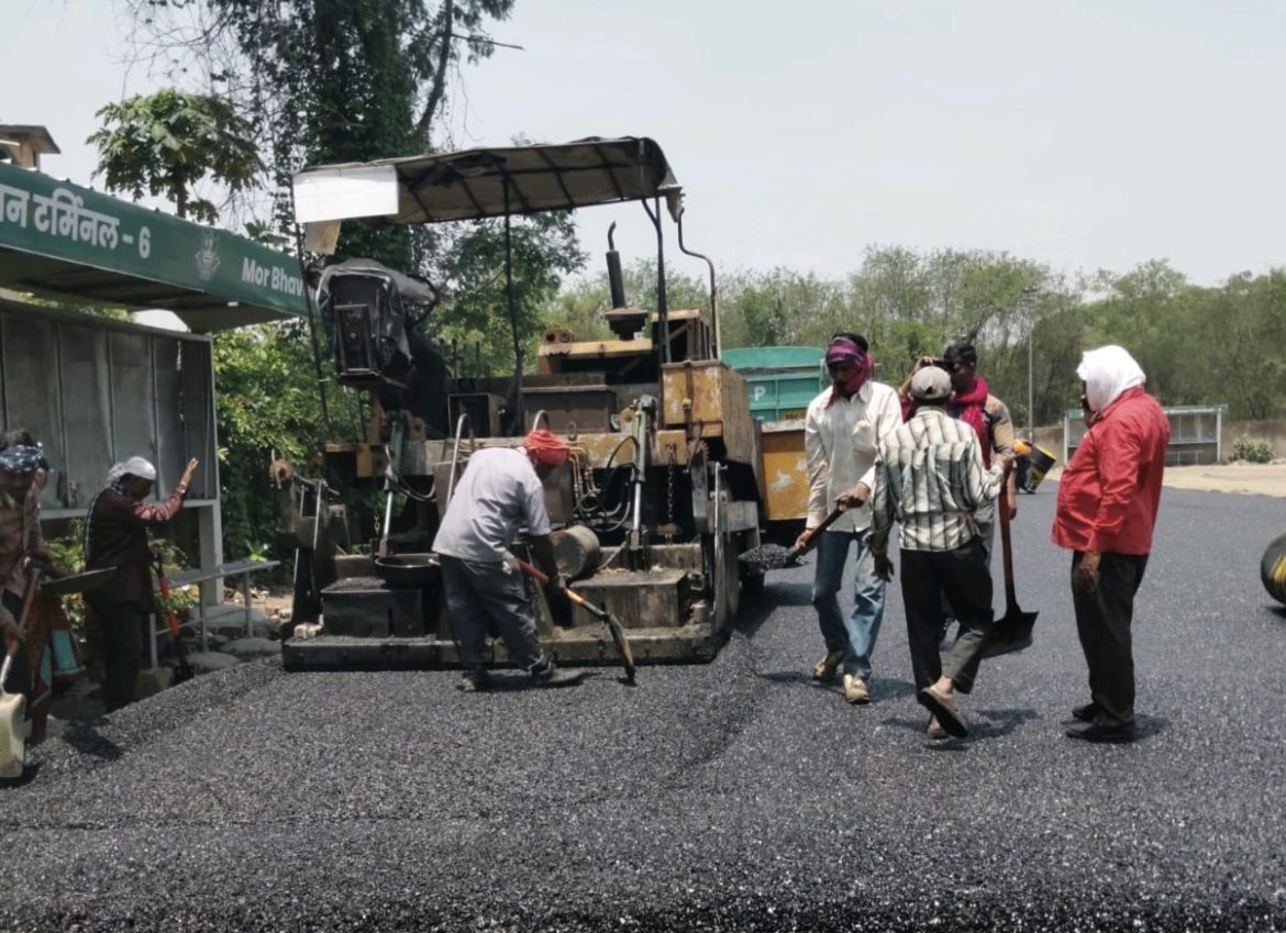Renovated bus stop platforms in Nagpur addressing waterlogging issues.