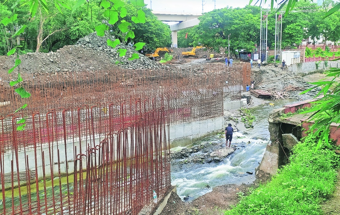 Ambazari bridge opening for two-way traffic in Nagpur, easing congestion after fast construction.