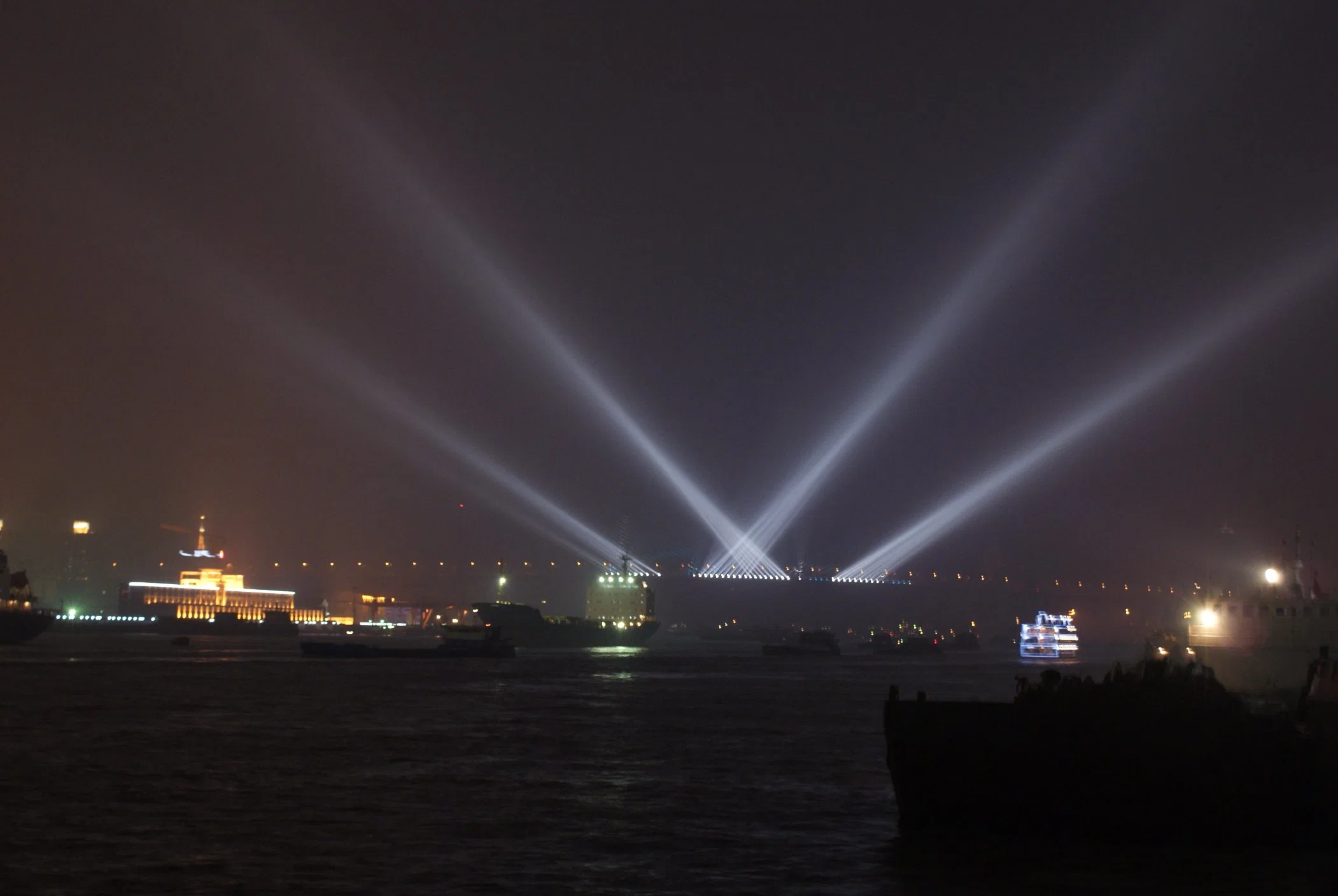 Nagpur Police Restrict Use of Beam Lights Near Airport to Ensure Air Safety