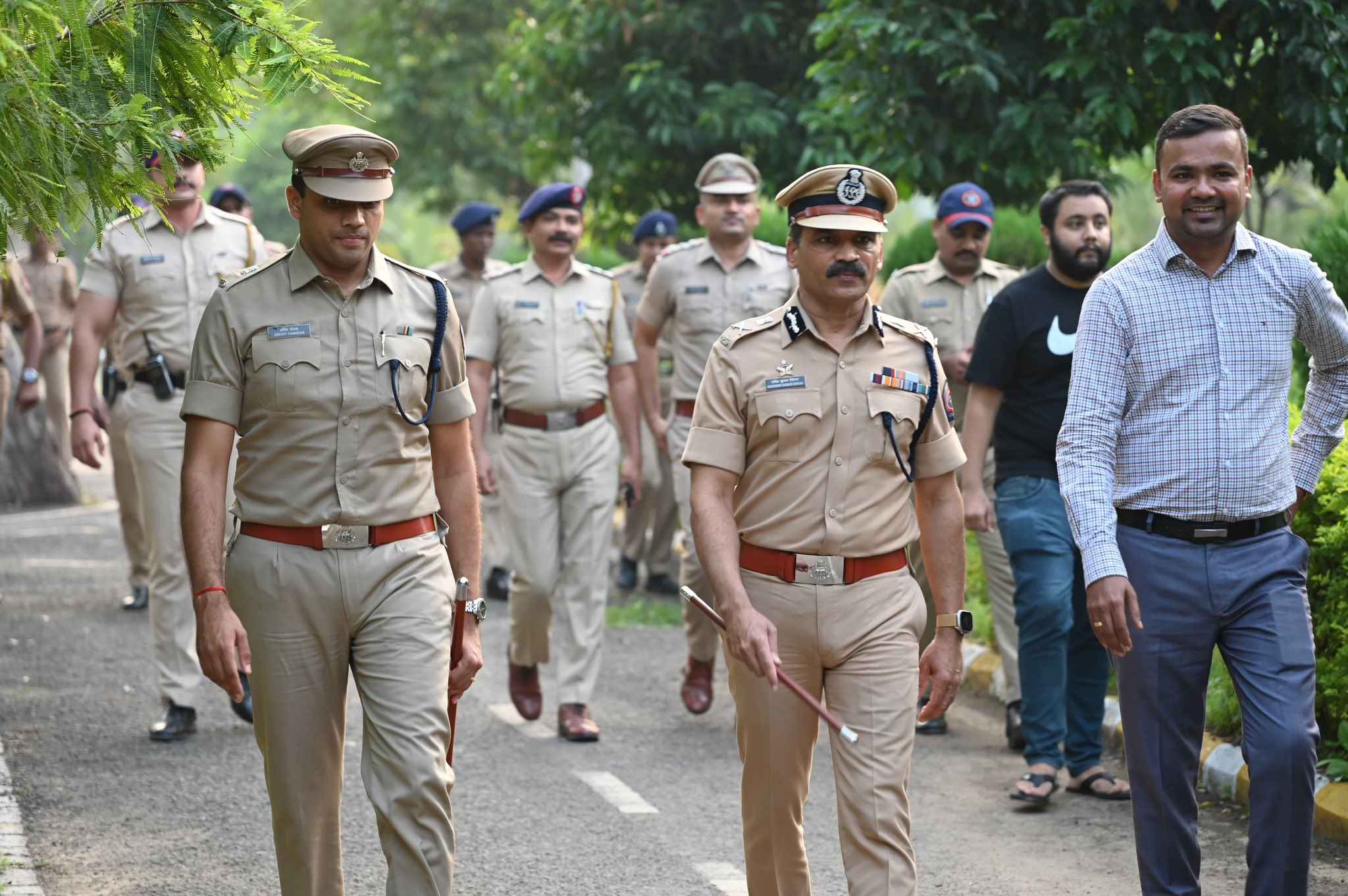 Depiction of seized firearms and weapons under Nagpur police’s anti-crime drive.