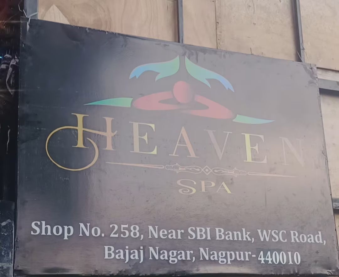 Police raid exposes sex racket in Nagpur’s Heaven Spa.