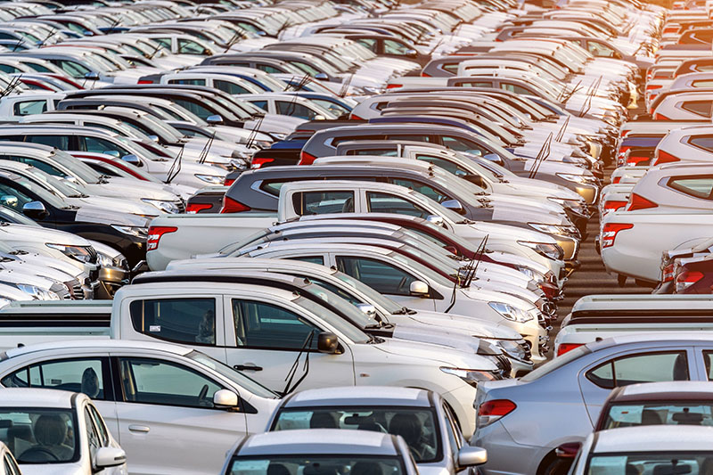 Vehicle registrations in Nagpur RTOs surge in 2024-25, showcasing urban growth and infrastructure challenges.