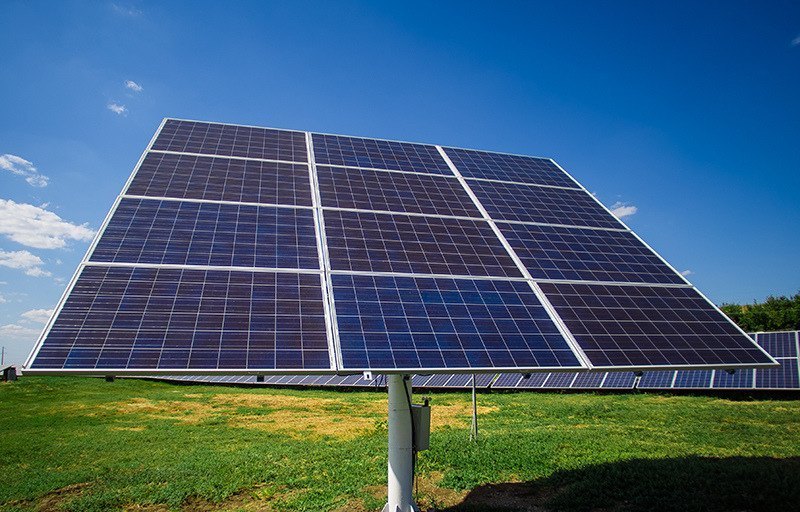 MSEDCL Solar panels on rooftops in Nagpur, showcasing the city's leadership in solar energy adoption.