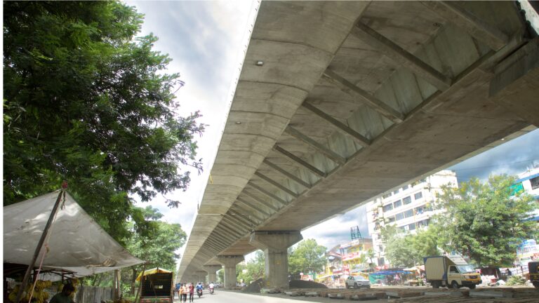 RTO Flyover final construction phase at Ravi Nagar, Nagpur.