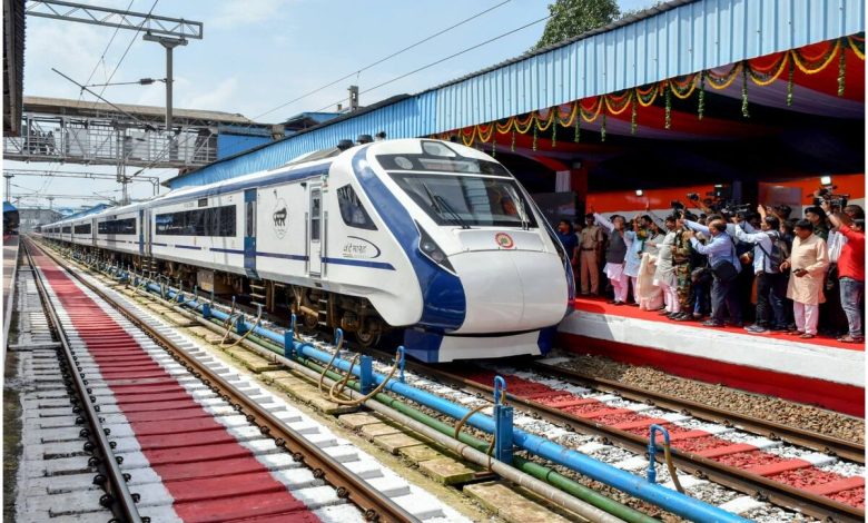 Nagpur to Mumbai Vande Bharat Express train on its route