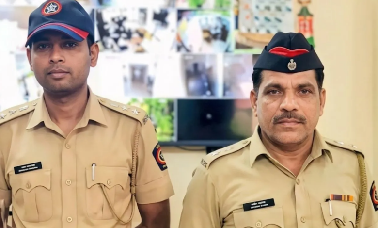 Police rescuing mother and daughter at Ambazari Lake Nagpur