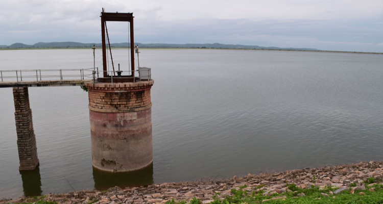 Khindsi Dam Releases 25 Cusecs into Sur River, Nagpur Alert