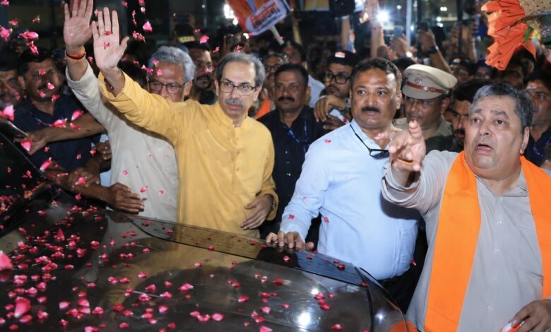 Uddhav Thackeray arrives in Nagpur gives warning to BJP and Eknath Shinde after Operation Tiger UBT MPs defection