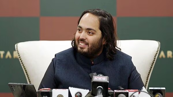 Anant Ambani Meets Mohan Bhagwat at RSS HQ in Nagpur